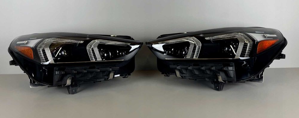 Фары передние правая левая BMW X1 U11 шрот, разборка, наличие
