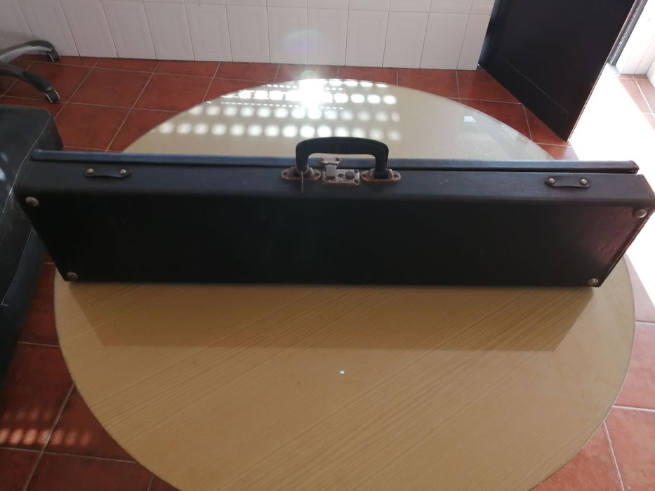 conjunto de desporto completo em cabedal