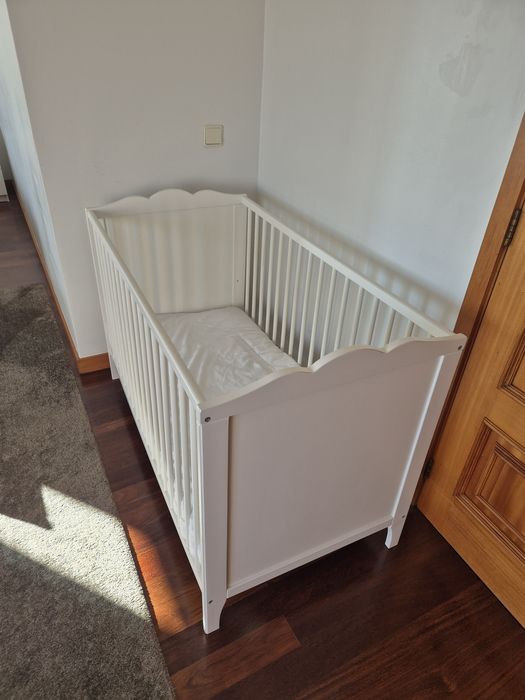 Berço ikea com colchão