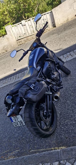 Yamaha XSR 700 Faster Sons
