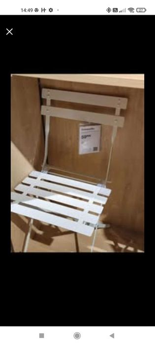 Mesa de jardim e cadeiras