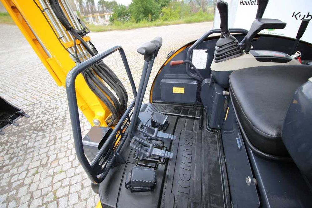 Komatsu Mini giratória de rastos PC 26 MR