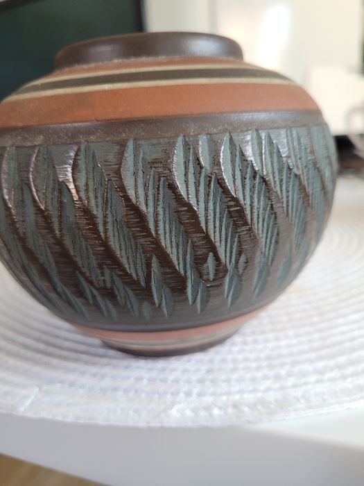 Wazonik ceramiczny