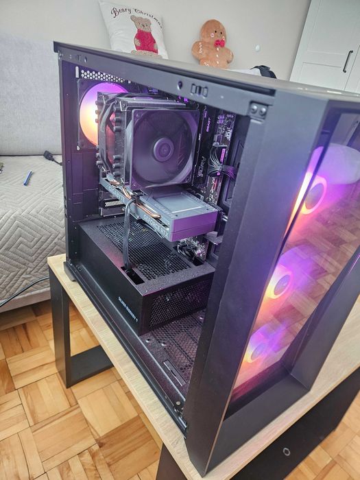 Gamingowy PC i7-9700KF RTX 4060 8GB 32GB RAM SSD 1,5TB WIFI BT