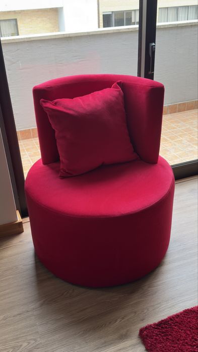 Poltrona veludo vermelha