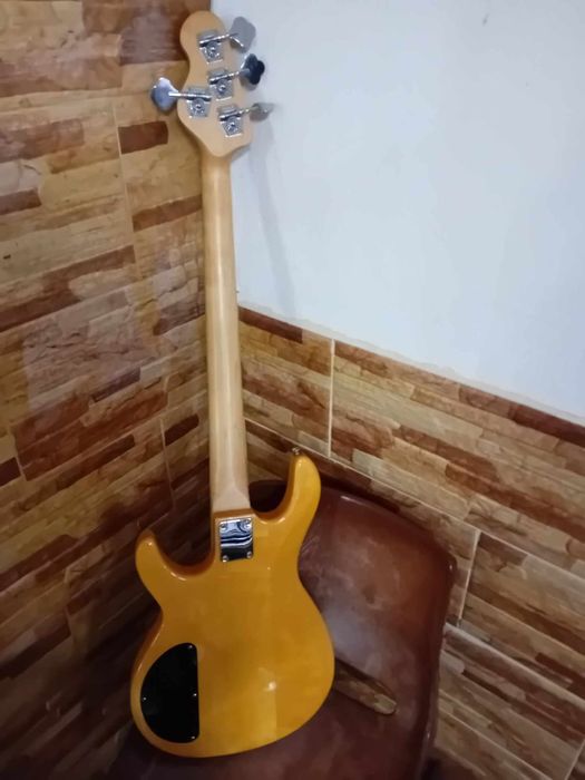 Baixo vintage Wilkinson