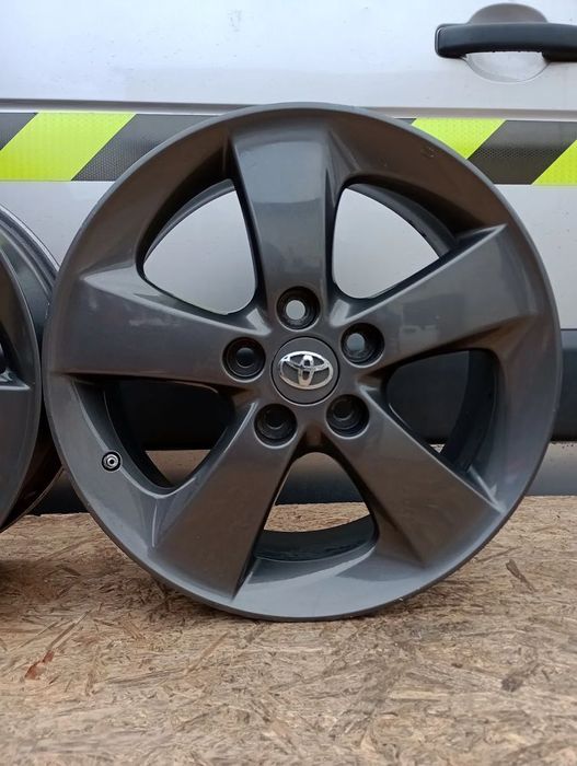 Felgi Aluminiowe TOYOTA 5x114.3 R17 et50 Auris Camry C-hr Corolla
