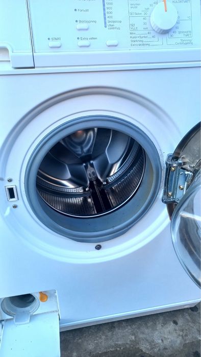 Машинка пральна, стіралка