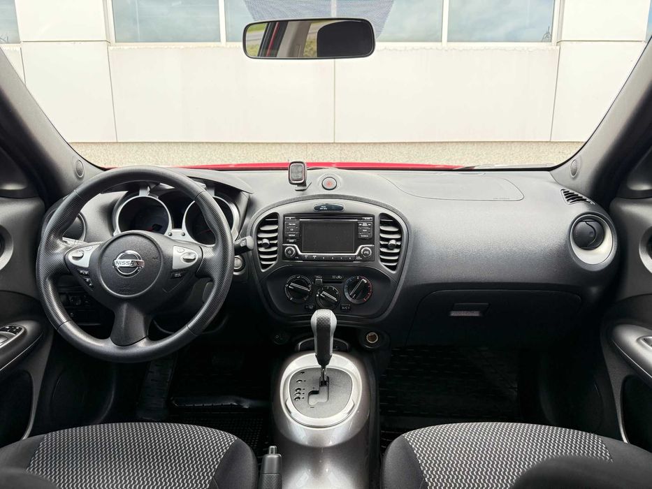 Nissan Juke  SE  2015