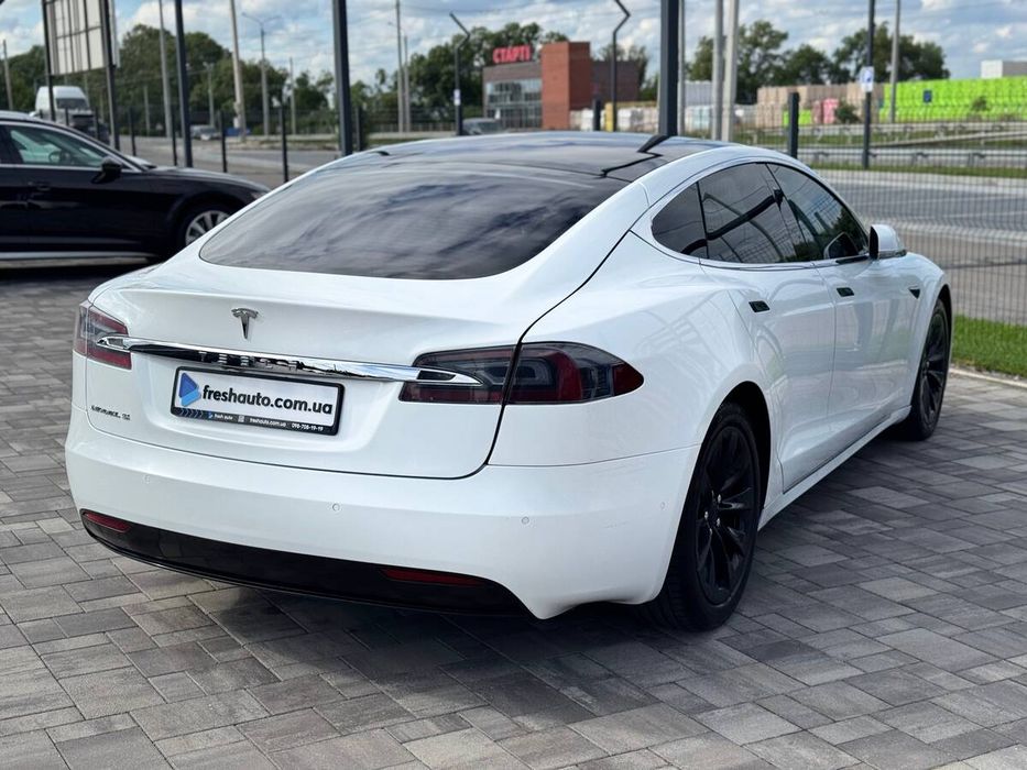 Tesla Model S 2018 freshauto