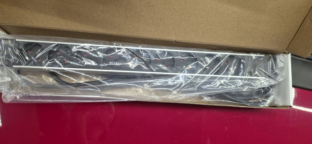 listwa zasilająca 1,8 m PDU 19 9x230V