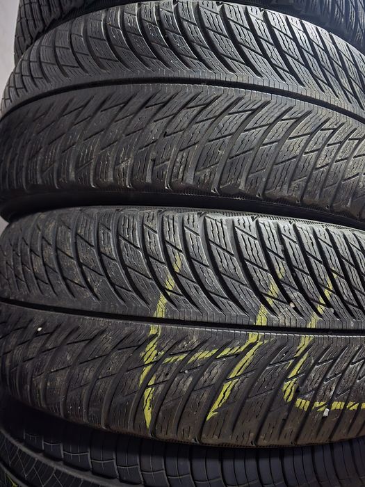 235/55R17 Michelin Pilot Alpin 5