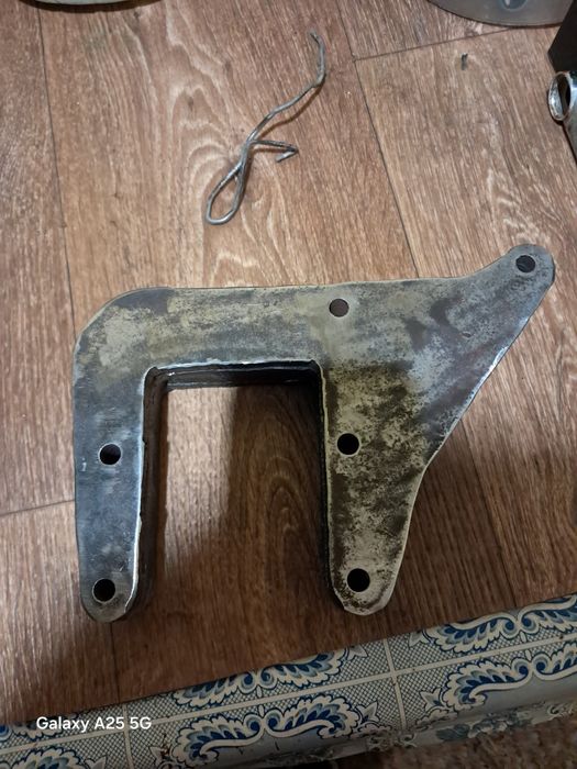 Кронштейн кондиціонера мтз