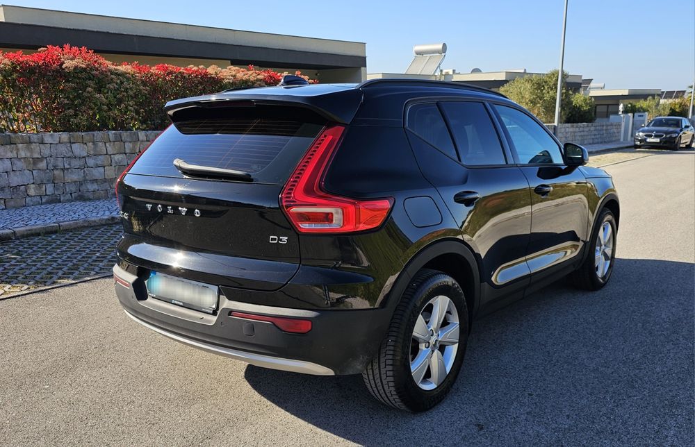 VOLVO XC40 2.0 D3 Momentum