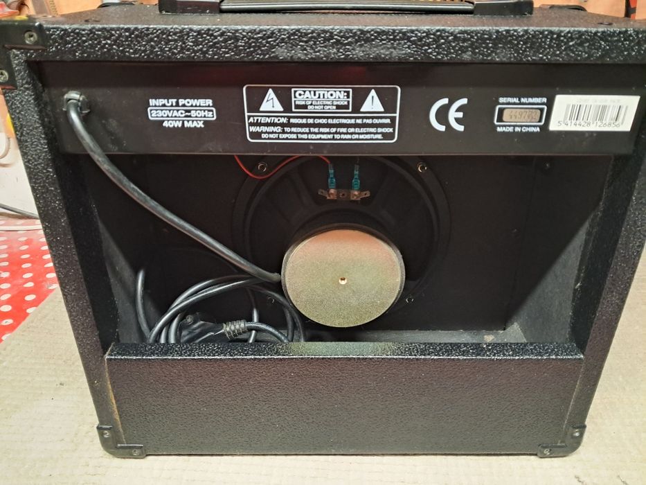 Amplificador de guitarra stagg CA 20R 20w