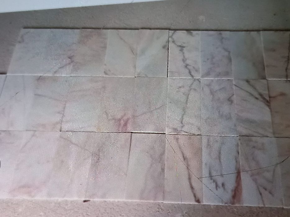 Mármore de Estremoz , de dois tipos e dimensões