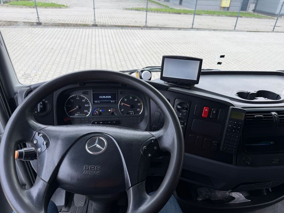Mercedes-Benz Atego 818  Mercedes Atego 818 WINDA