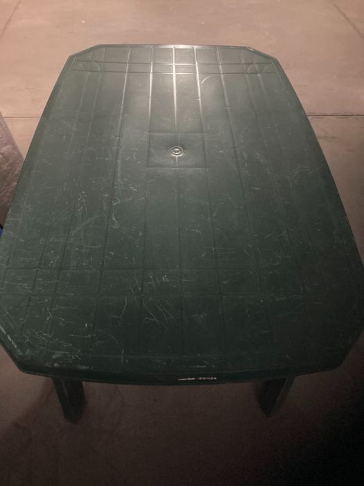 Vendo mesa de jardim rectangular