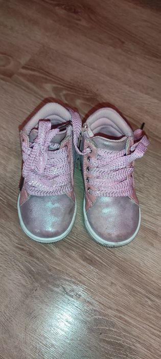 Черевички для дівчинки