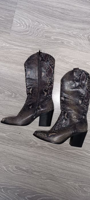 Шкіряні чоботи ковбойки