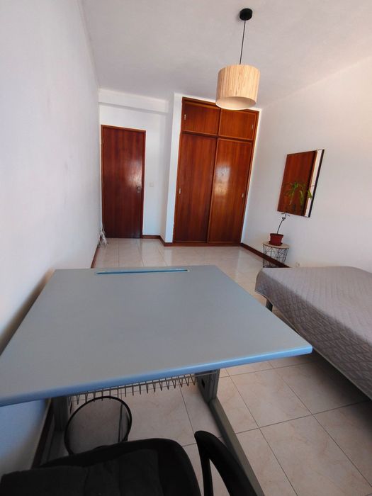 Quarto Soltero para alugar