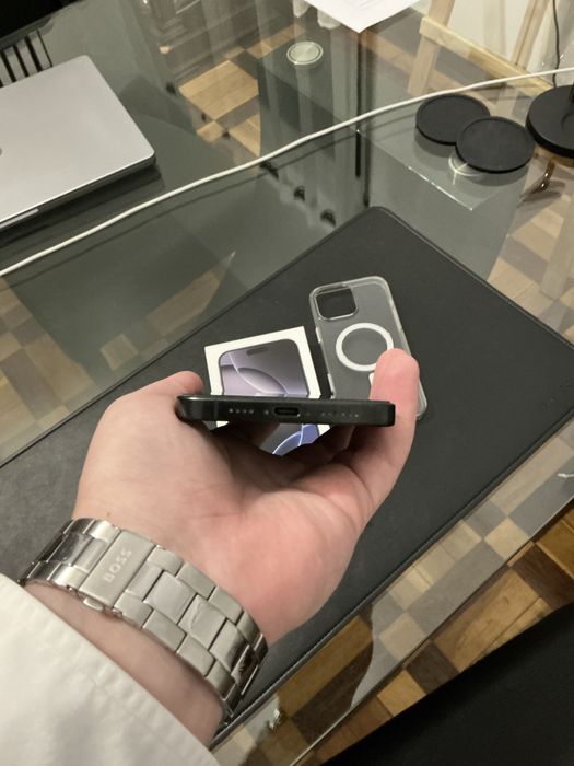 iPhone 16 Pro Max | 2 capas | 256GB | c/fatura