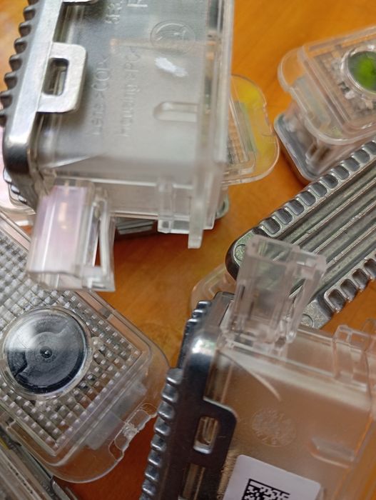 Проектор Skoda підсвітка дверей