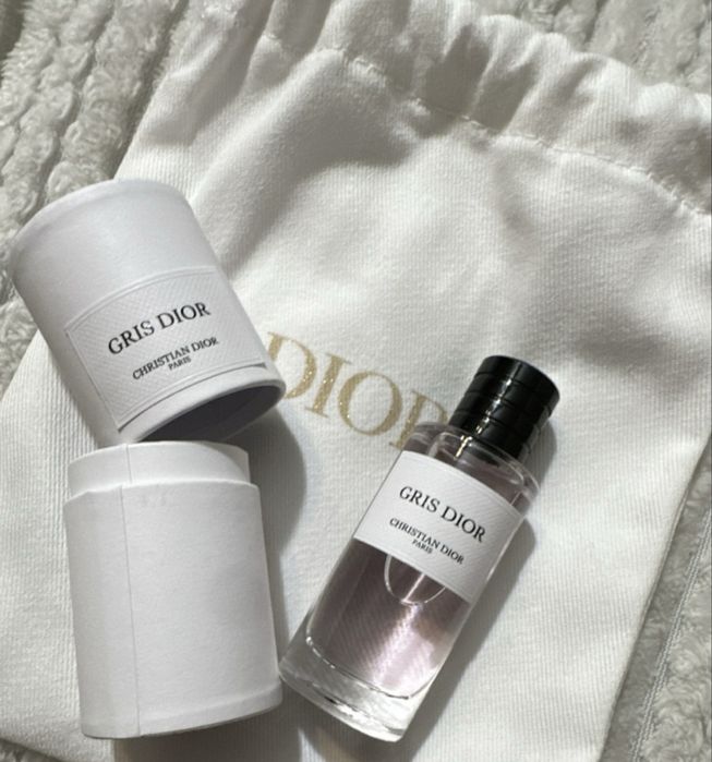 Christian Dior Gris Dior Eau de Parfum 10ml 0.34 floz w pudełku i woreczku