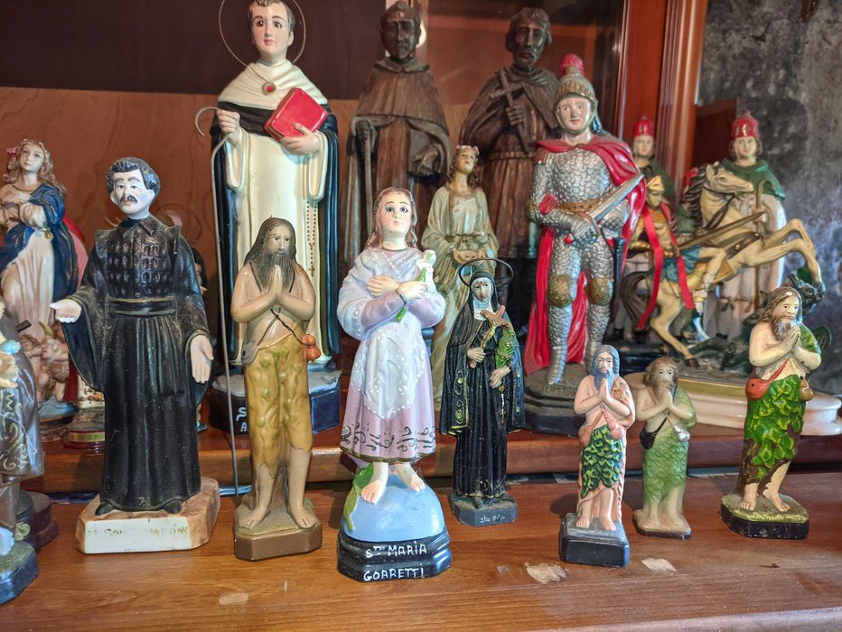 Conjunto de Figuras de Santos