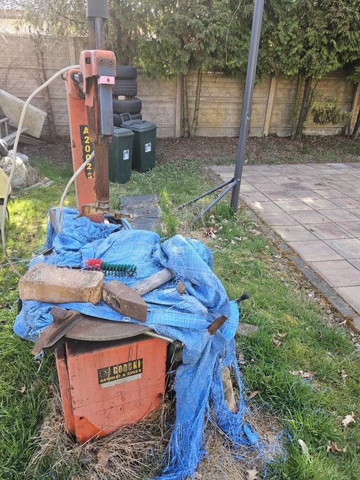 Montażownica do opon