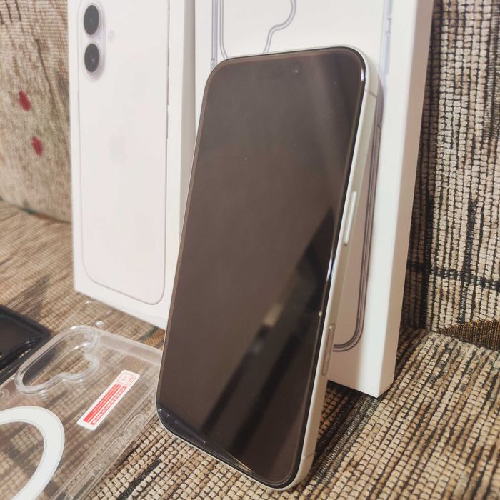 Smartfon Apple iPhone 17 8/256GB White