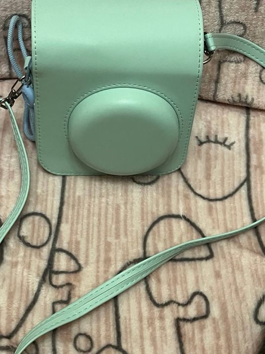 Продам Instax Mini 12