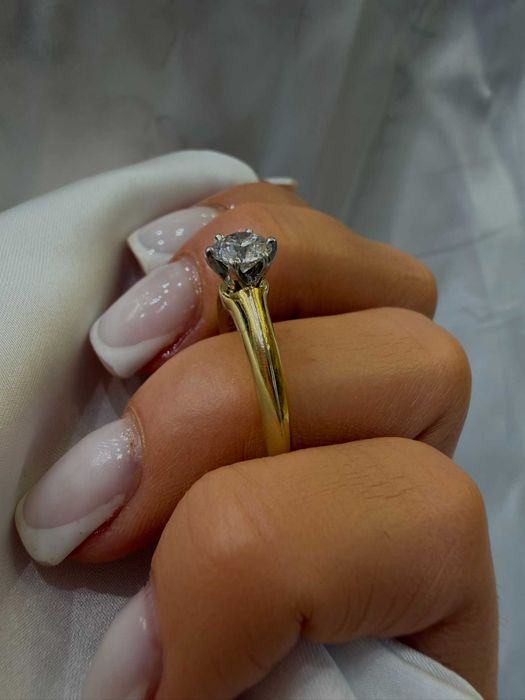 Pierścionek Tiffany & Co. z diamentem naturalnym 0.51 CT