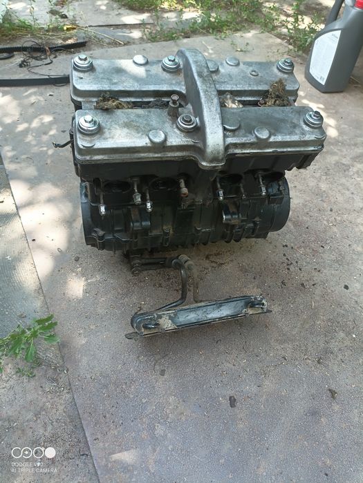 Кавасаки GPZ600 двигатель продам