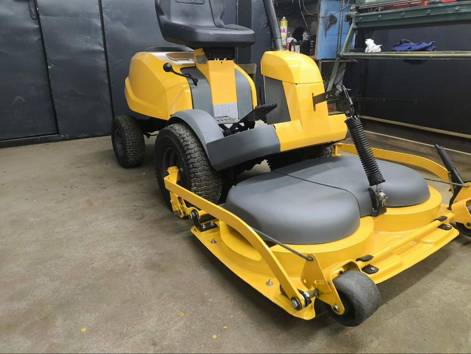 Stiga Villa Ready B&S 13.5hp hydro