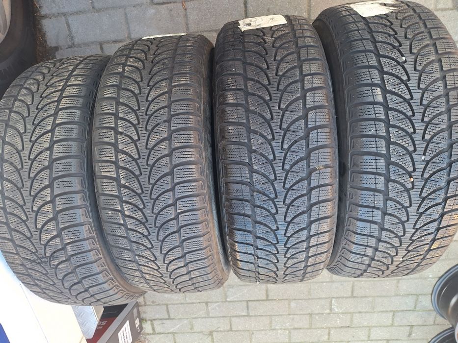 Opony zimowe Brigstone  17/215/60 komplet