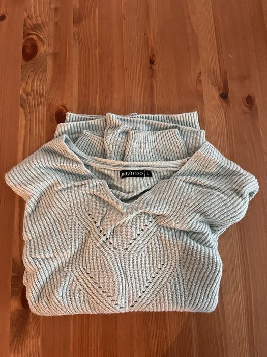 Miętowy turkusowy sweter