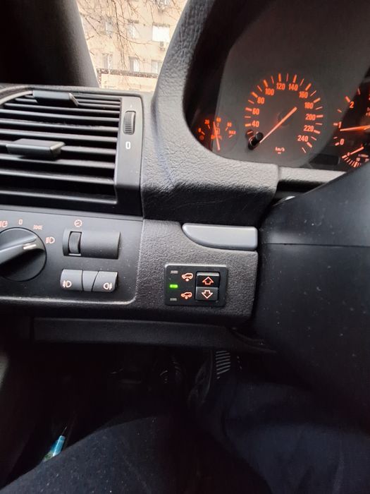 Продам BMW X5 E53