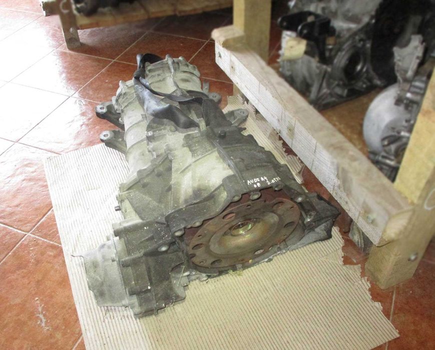 Caixa de 6 velocidades para Audi A4 2.0 tdi (2009) KXP