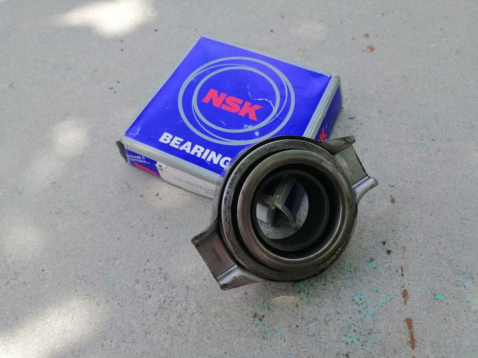 Оригинал новий вижимний підшипник зчеплення  Nissan Японія