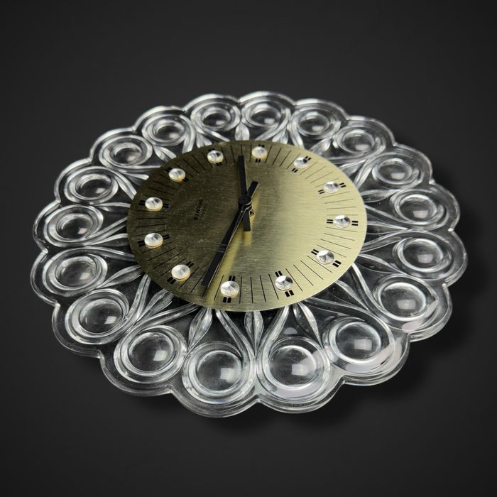 Kryształowy zegar lata 70 w stylu glamour Junghans Quartz b51/03012