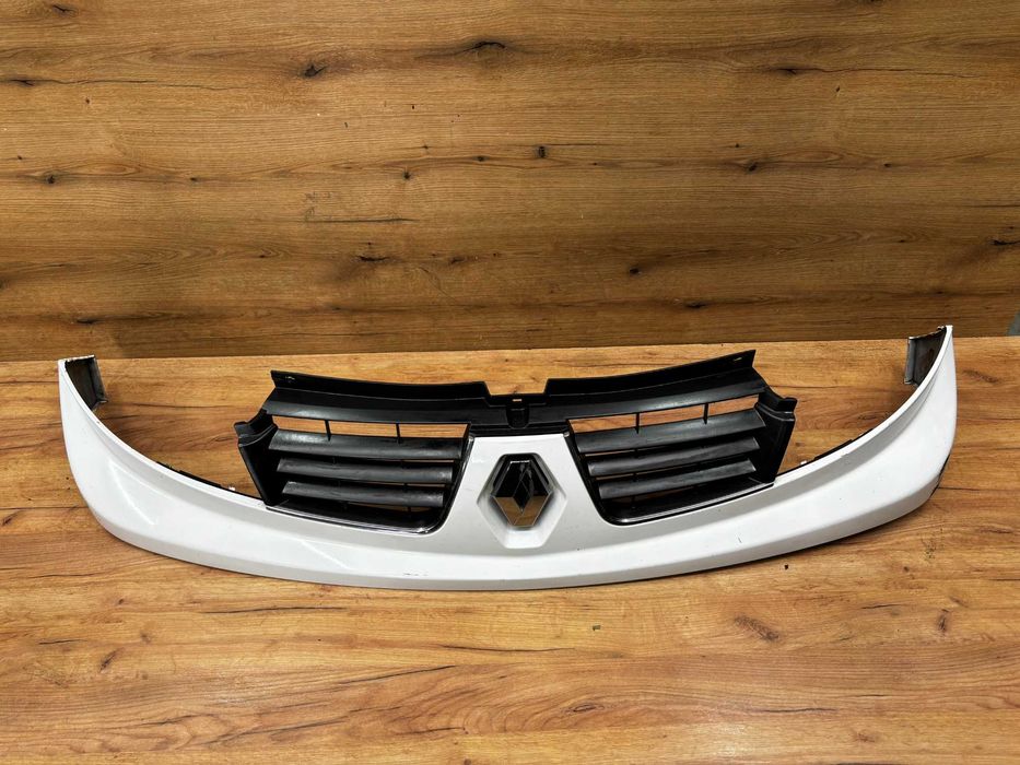Grill atrapa zderzaka Renault Trafic lift
