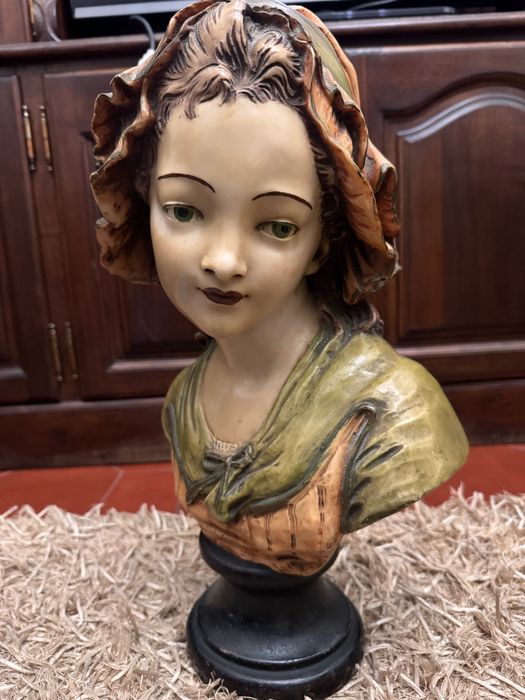 Busto decorativo feminino