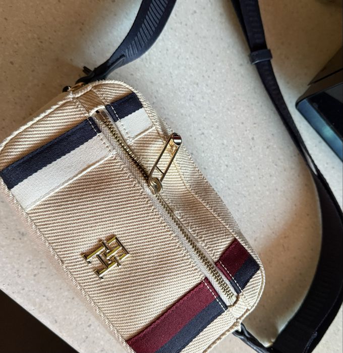 Сумка Tommy Hilfiger