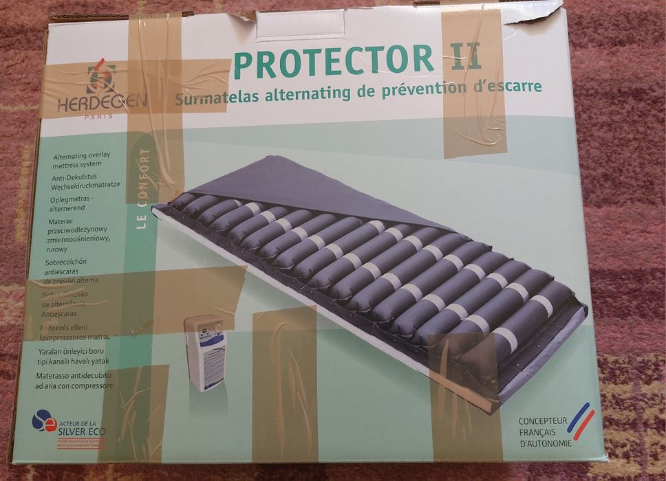 Materac przeciwodleżynowy  + poduszka przeciwodleżynowa do sie