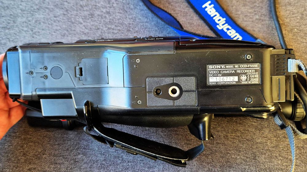 Kamera SONY video 8 CCD-F555E Handycam nie całkiem sprawna