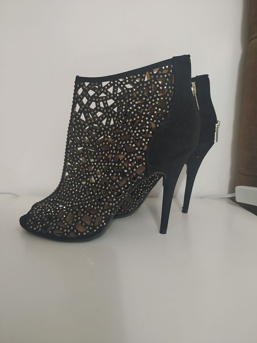 Buty damskie ażurowe 38 czarne