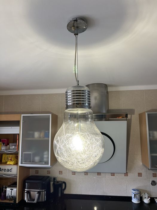 Candeiro suspenso de teto