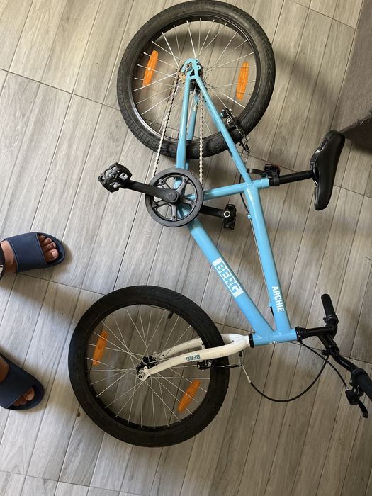 Bicicleta para criacnas de 8 ou 9 anos  meu irmao usou muitas pucas vezes