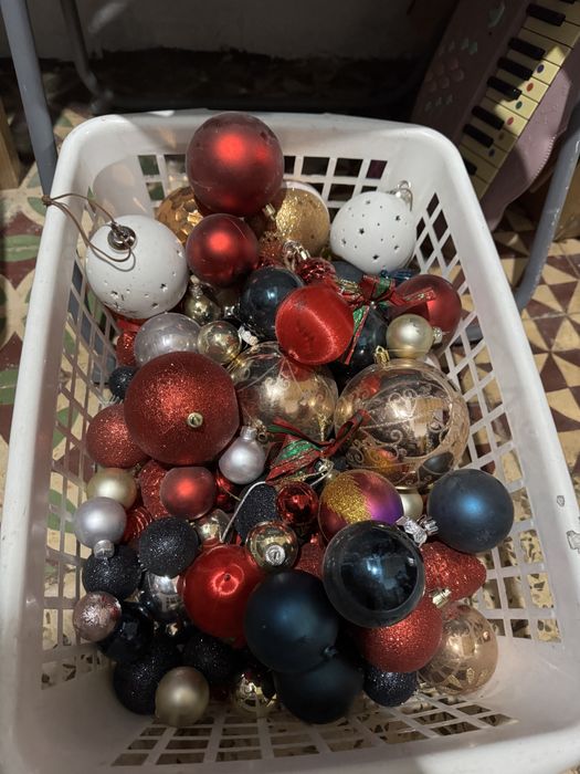 Varios lotes de 50 Bolas decorativas de Natal
